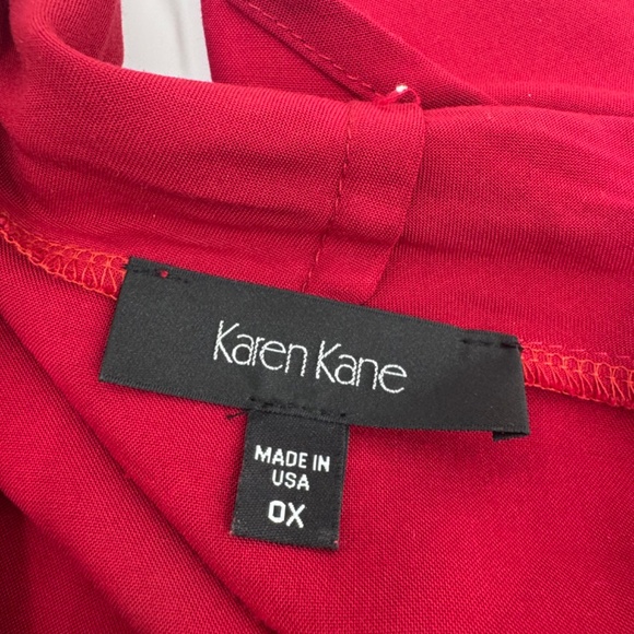Karen Kane Topper Women 0X Red Open Cropped Roll Tab Sleeves Lightweight Rayon - Picture 8 of 13